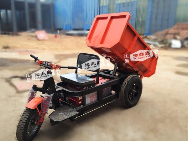 06電動(dòng)三輪工程自卸車(chē)圖片.jpg
